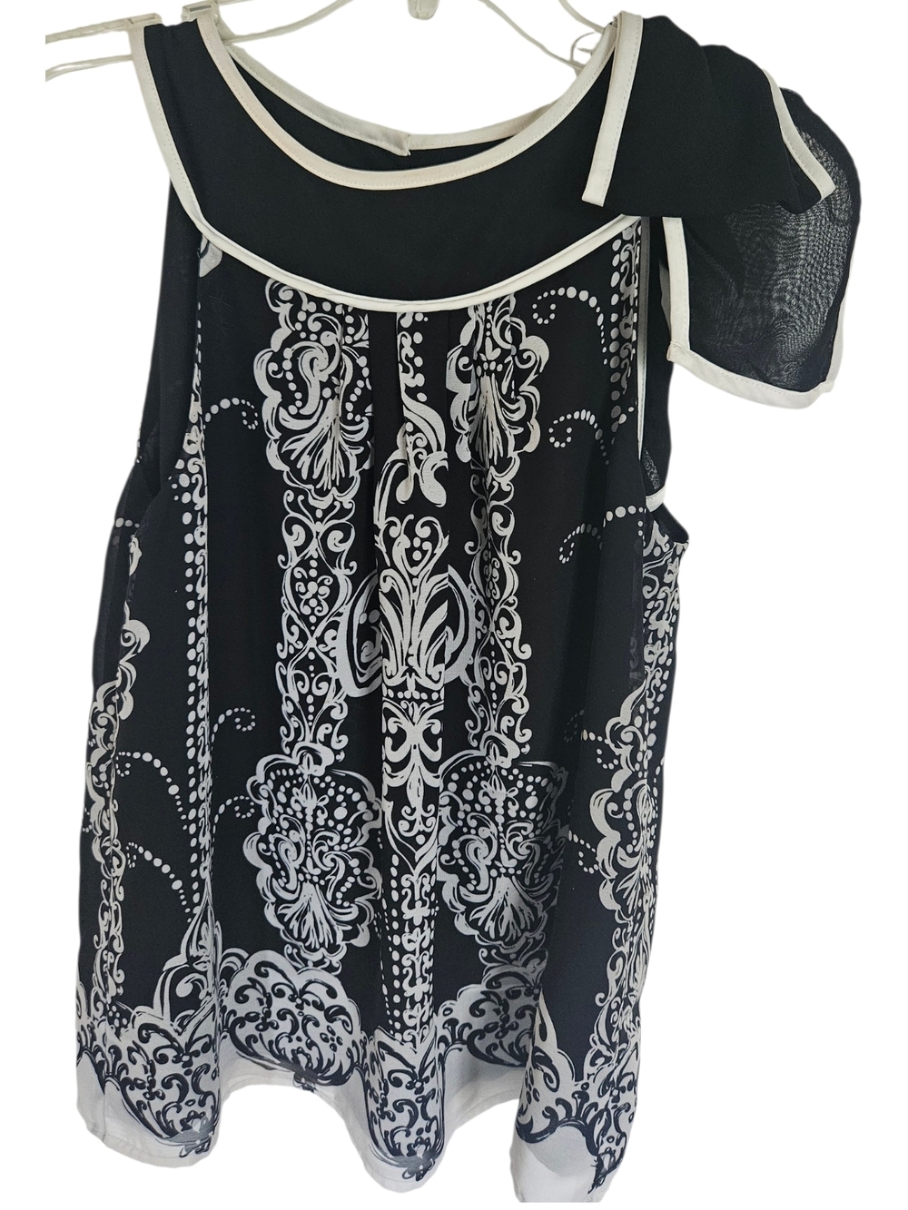 Black & White Patterned Sleeveless Blouse with Contrast Trim